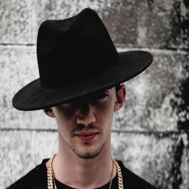 Hat 1